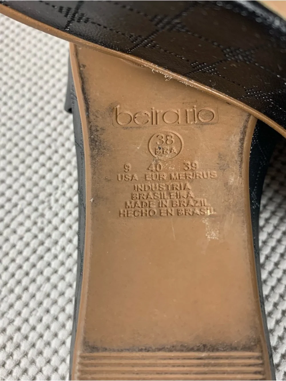 Beira Rio Black Slide Platform Sandals Size 9 Cushioned Footbed